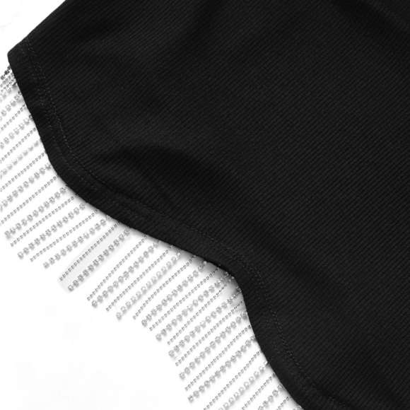 Woman's Crew Neck Racer Back Crop Tank With Sparkly Tassel Hem. Size Small - Picture 3 of 10